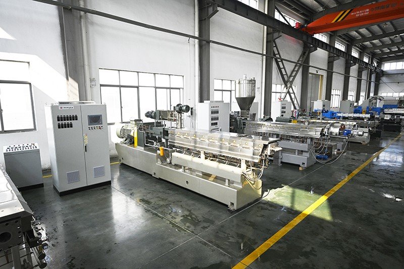 PE Modified Three Screw Granulator suppliers